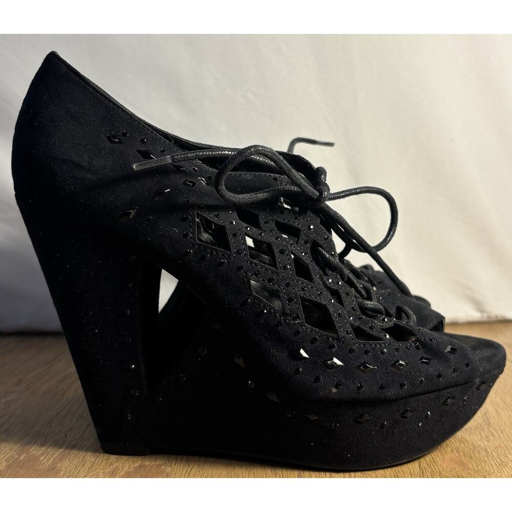 Gianni Bini Women’s Black Suede Studded Booties Size 8M